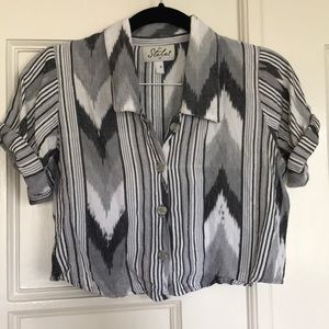 Stela 9 Cropped Button Down Top